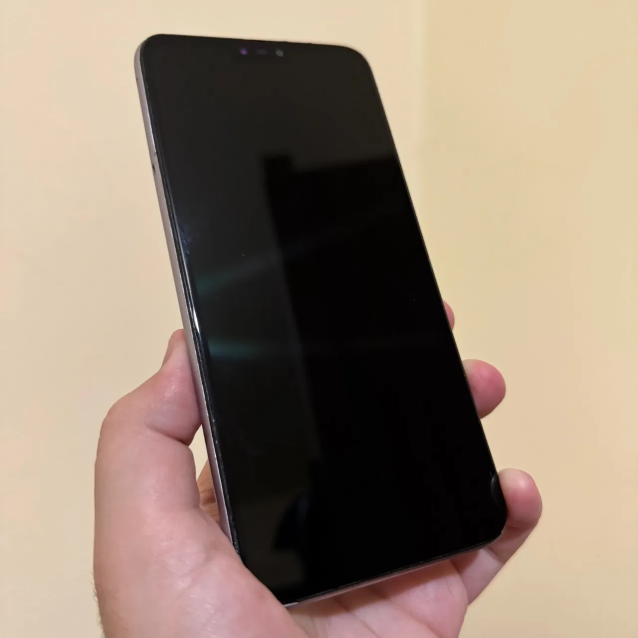 Celular Asus ZenFone Max Shot 64GB (Precisa trocar a Tela)