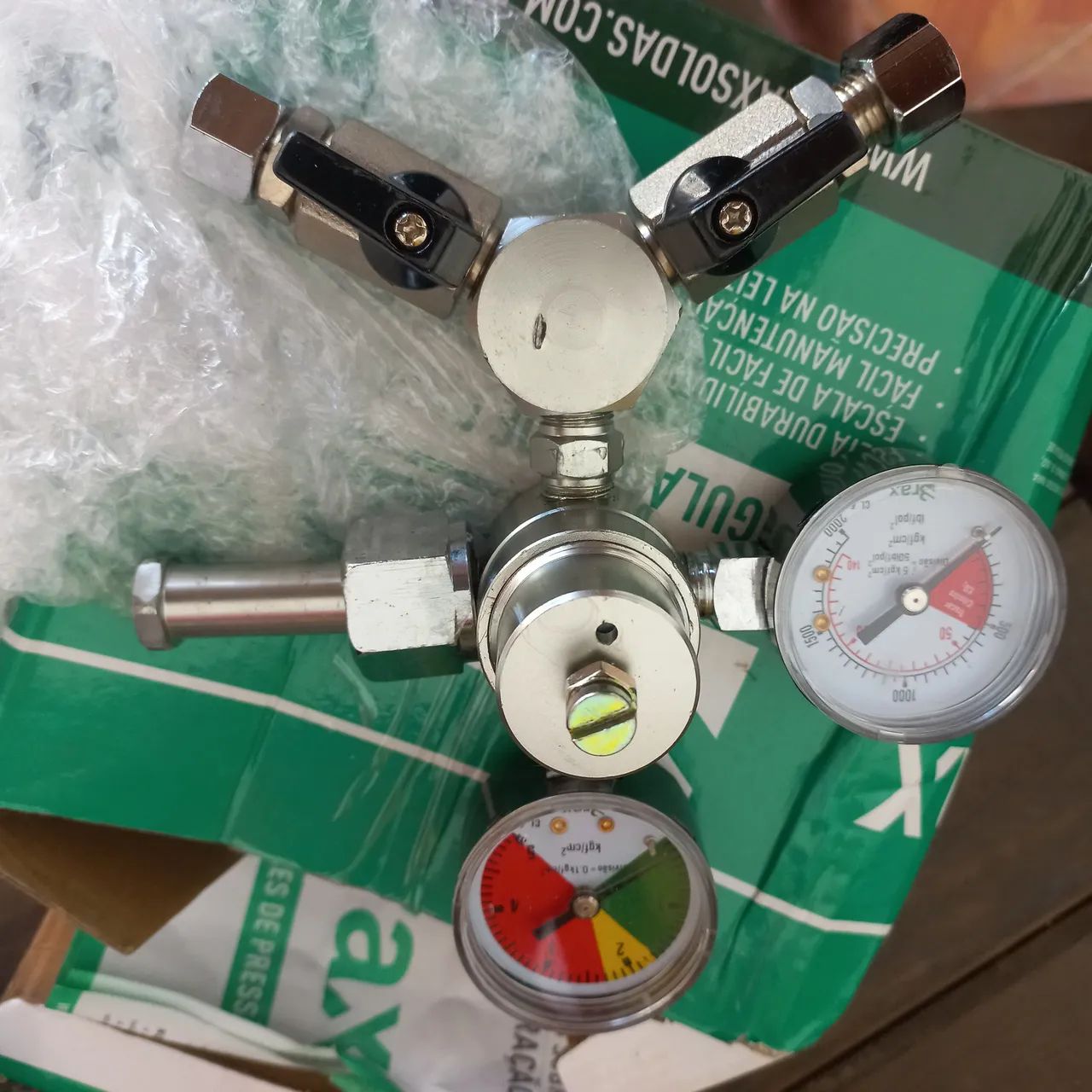 Vendo manômetro 2 vias  Novo 