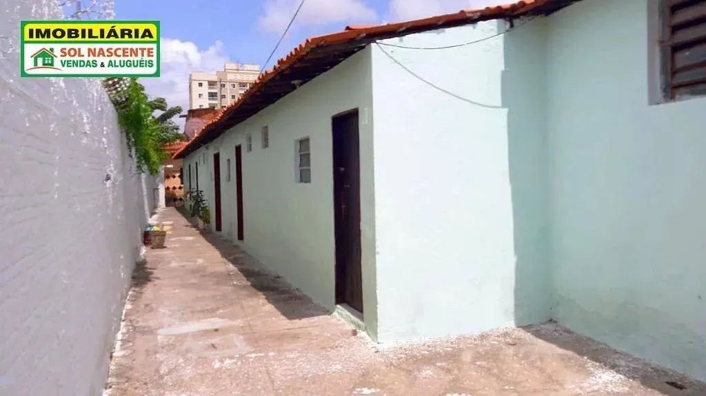 VENDE PRÉDIO COM 8 KITNETES NO PASSARÉ - Foto 2