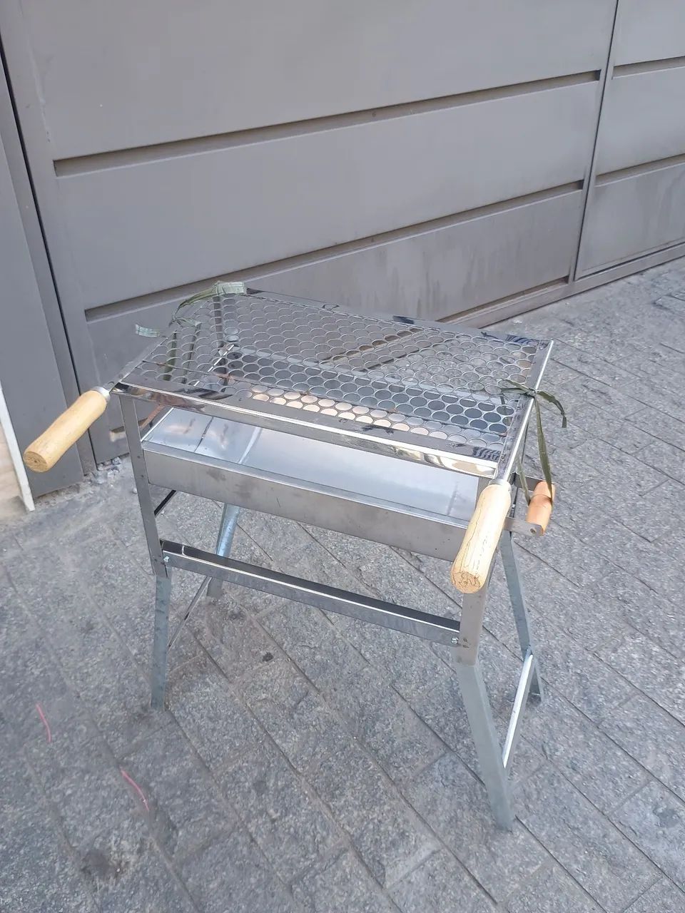 Churrasqueira portátil em aço inox - Foto 2