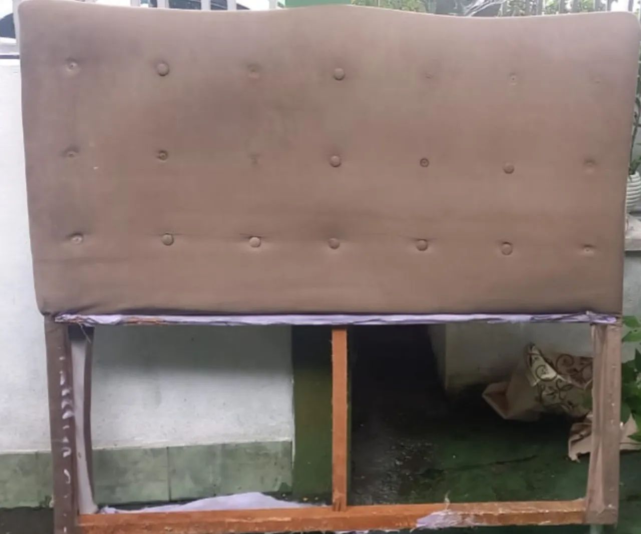 Cabeceira de cama bom estado...120 reais 