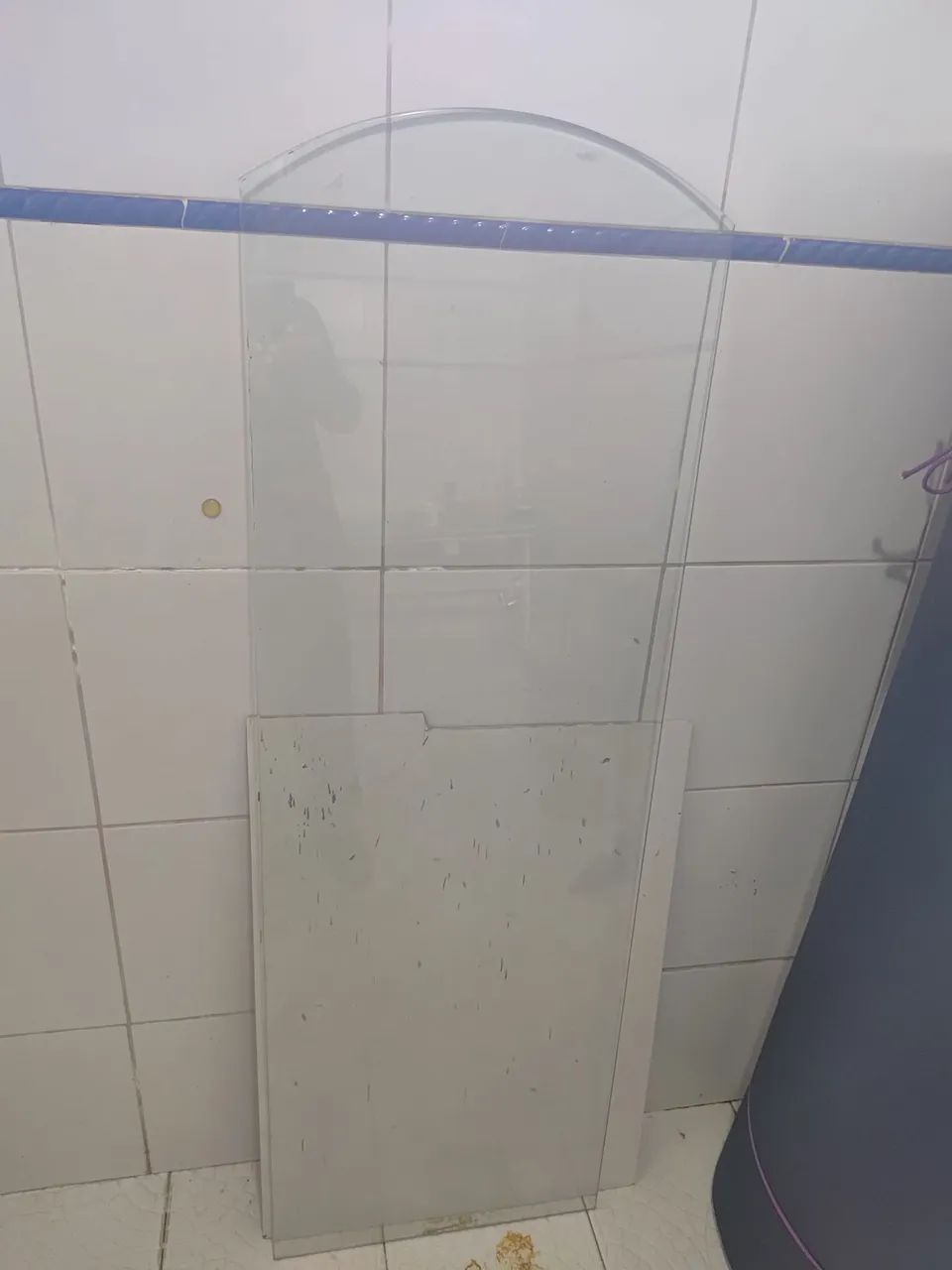 Vidro temperado compatível com mesa de consultório 