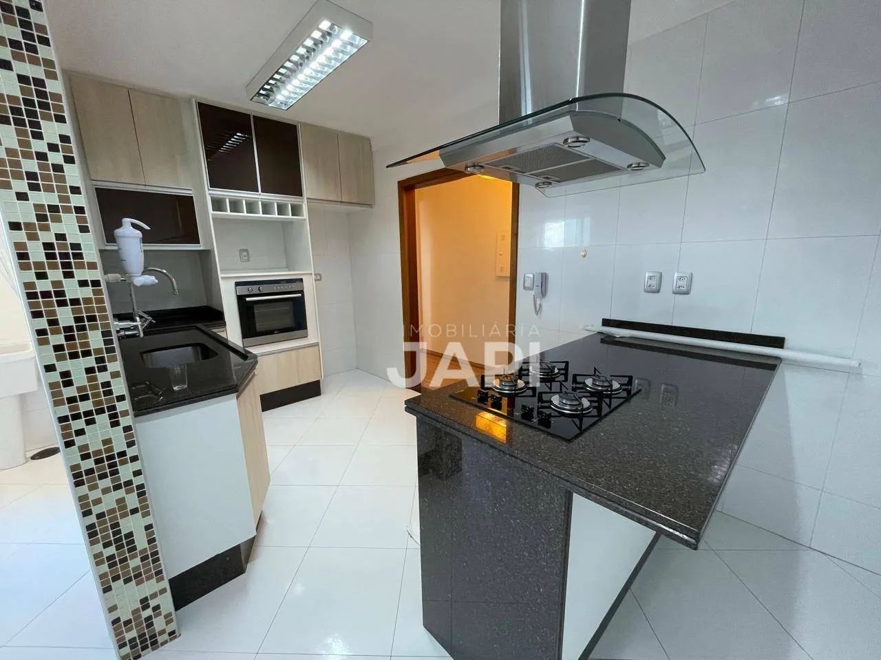 Apartamento com 2 dormitórios para alugar, 76 m² por R$ 2.664,00/mês - Centro - Jundiaí/SP