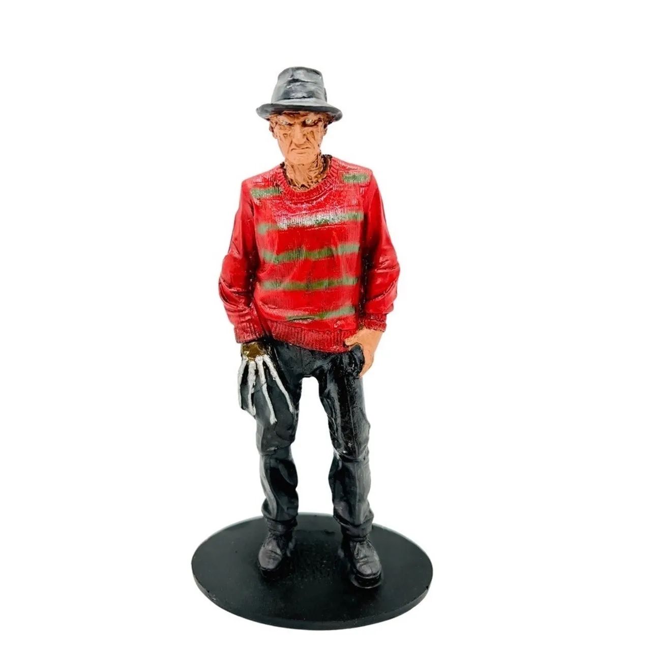 Estatueta sexta feira 13