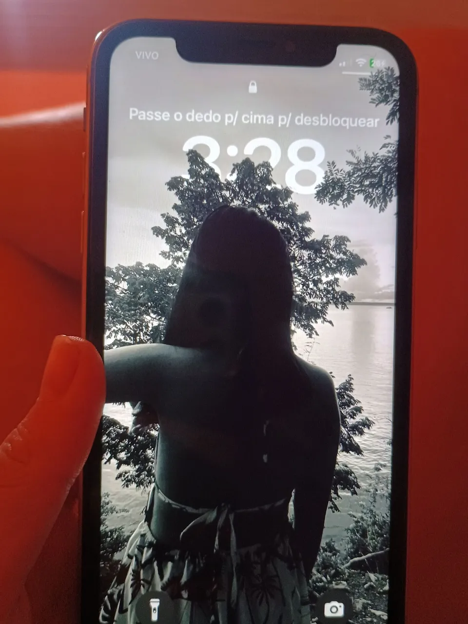 Vendo iPhone XR 128 gigas bateria 76%