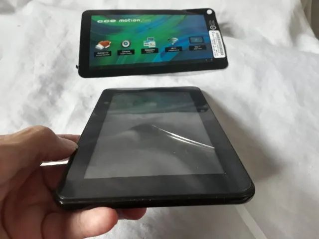 Tablet 7" CCE TR71 tela trincada, câmeras frontal/traseira, com manual e caixa original - Foto 3