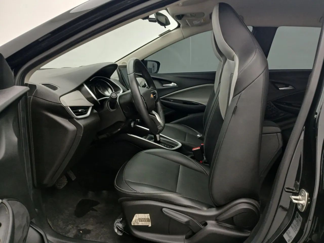 Chevrolet Onix HATCH PREMIER 1.0 12V TB FLEX AUT. 4P, foto 16 de 18