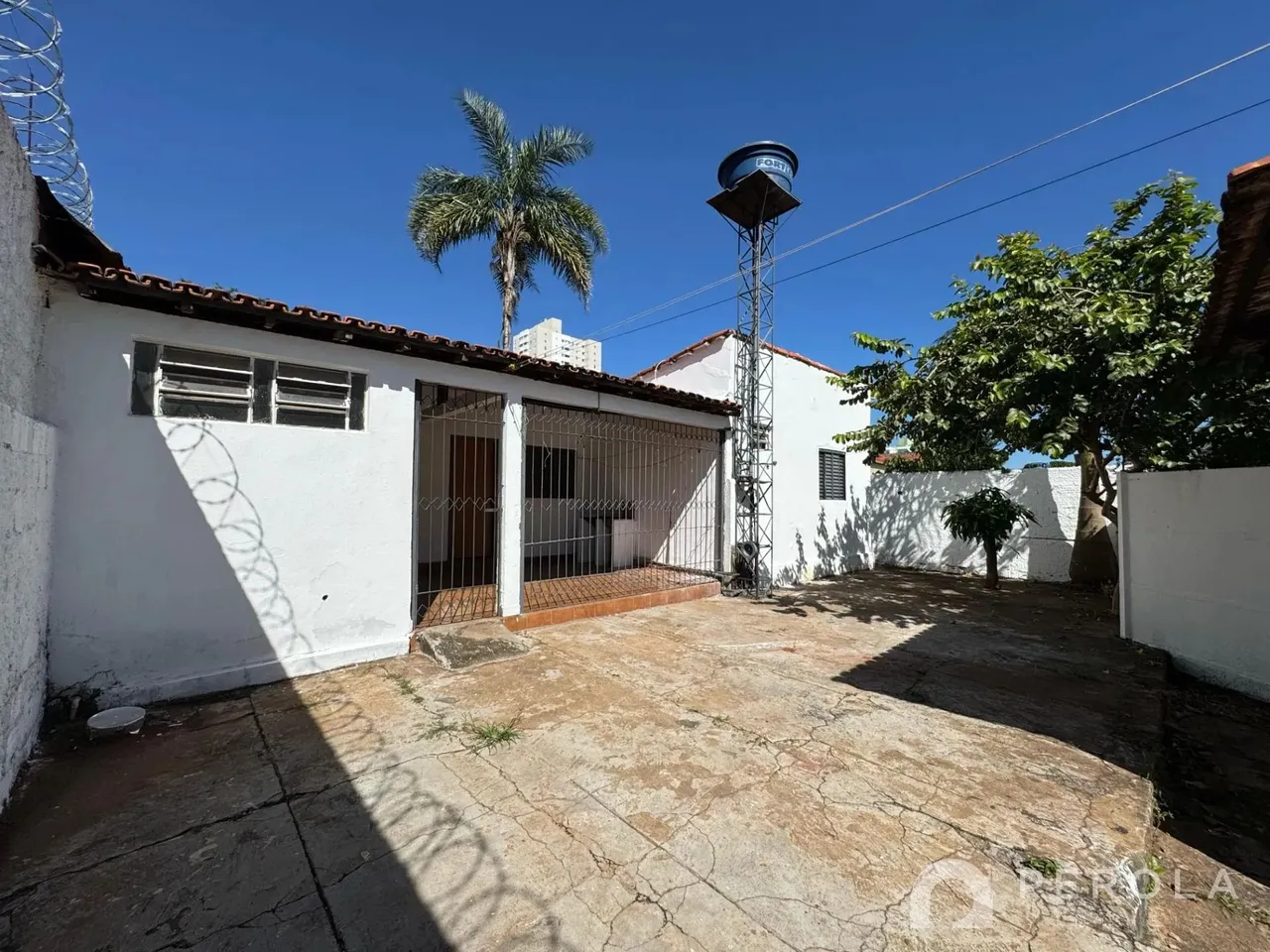 Casa N° 01, 02 quartos, Rua Canuma, Pq Amazônia.