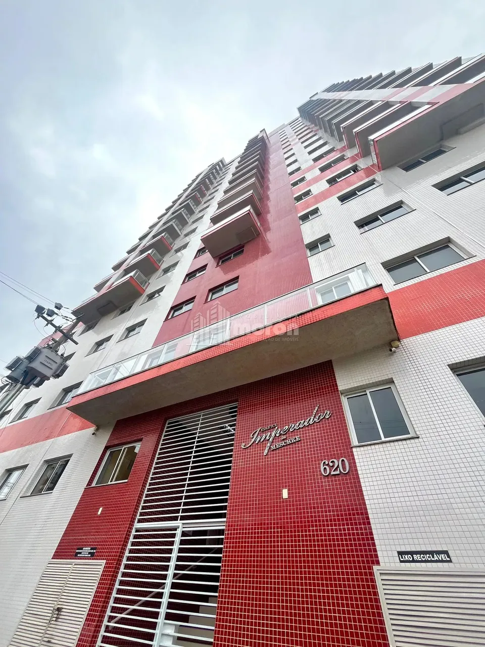 APARTAMENTO MOBILIADO PARA ALUGAR NO CENTRO - ED IMPERADOR