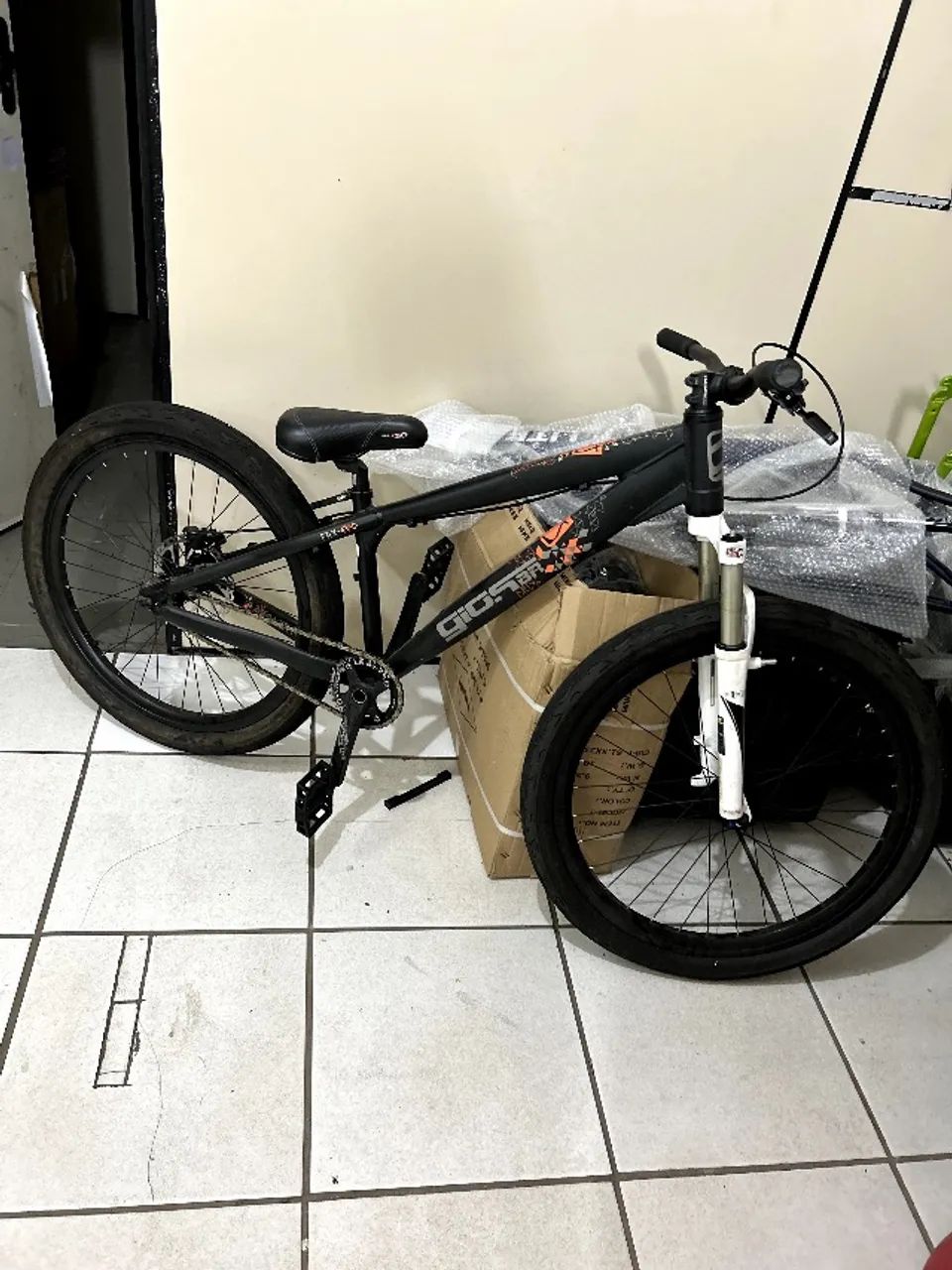 Bicicleta Gios wheeling cubo barulhento