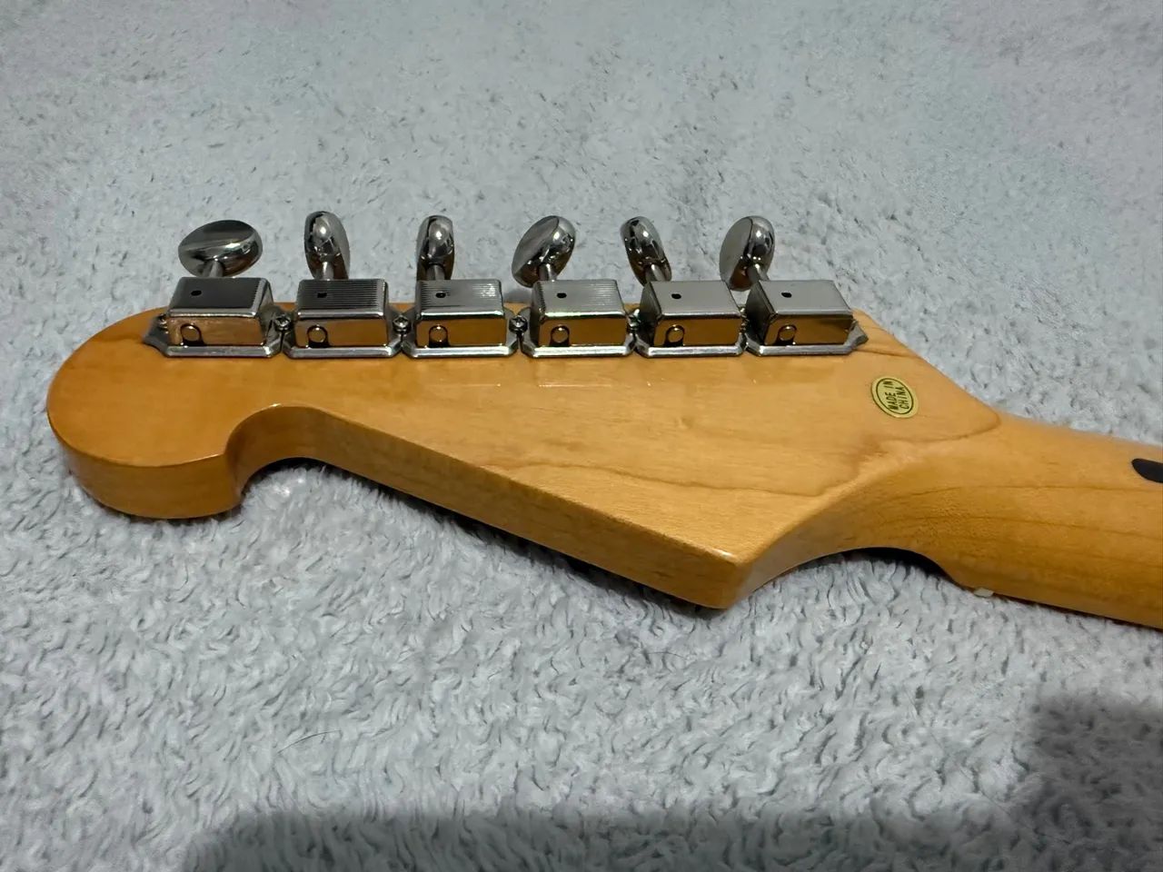 Guitarra SX Stratocaster Vintage Series - Pouco uso + Acessórios! - Foto 3
