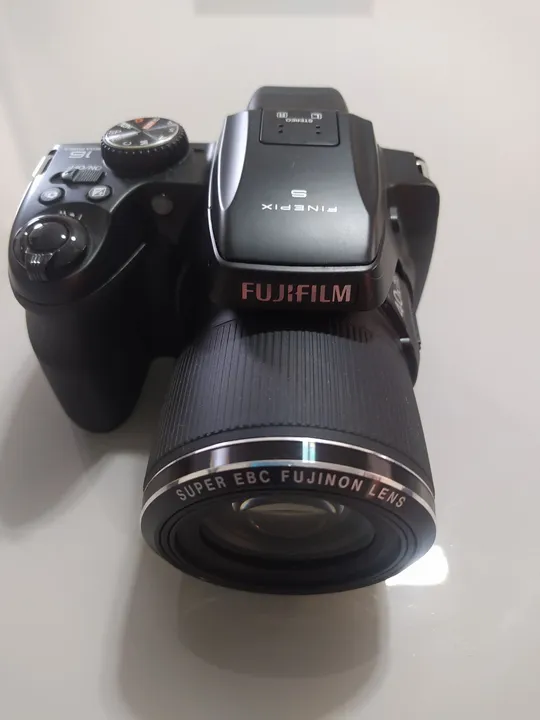 fujifilm finepix s8200