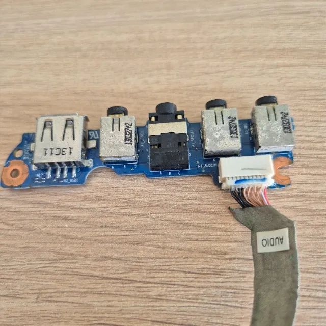 Placa Usb Auxiliar Avell G1512 New | Usada | Funcionando - Foto 3