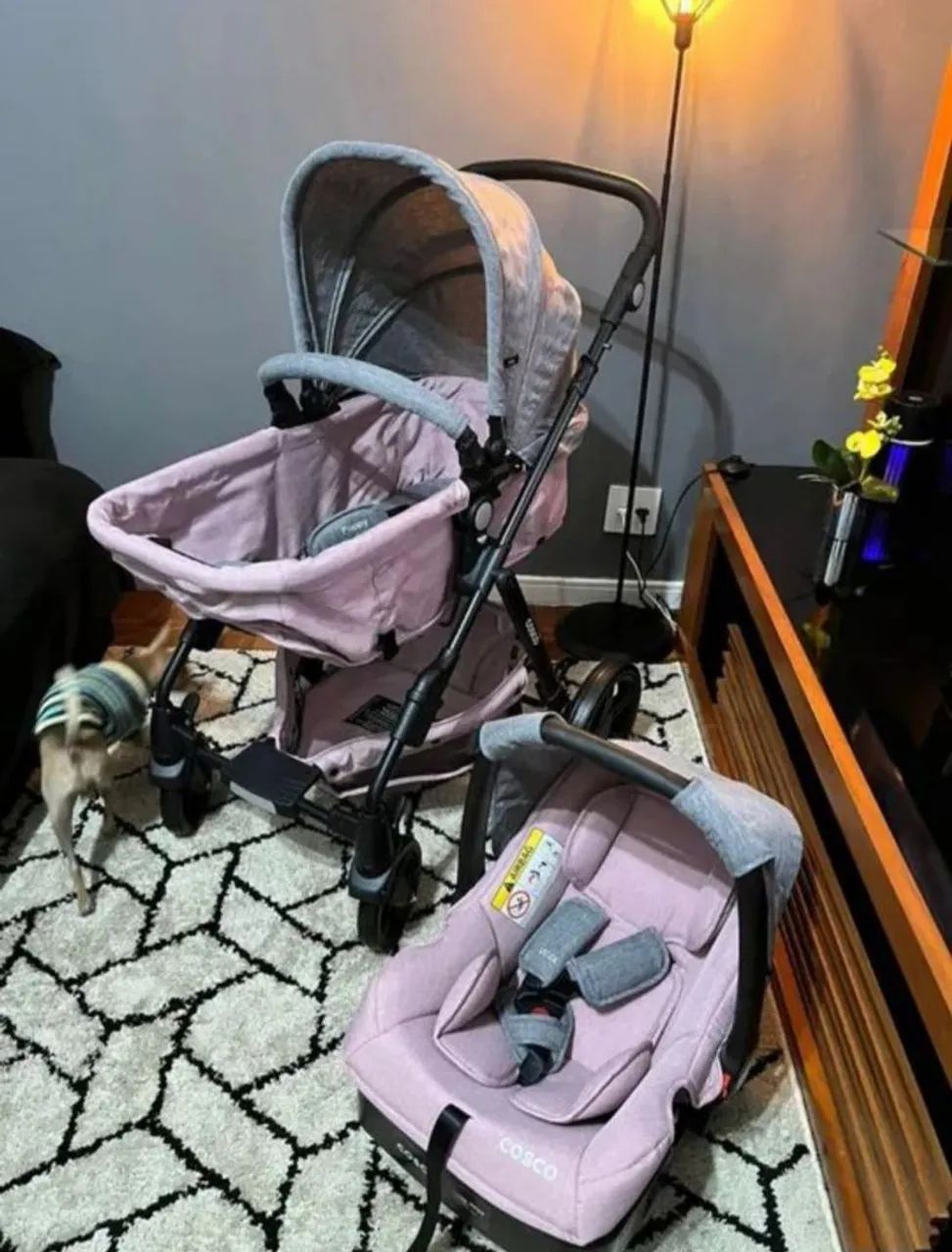 Carrinho de bebê Cosco Muito novo