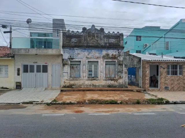 J-106 Terreno na Av Siquera Campos, a Ser Construído um Galpão