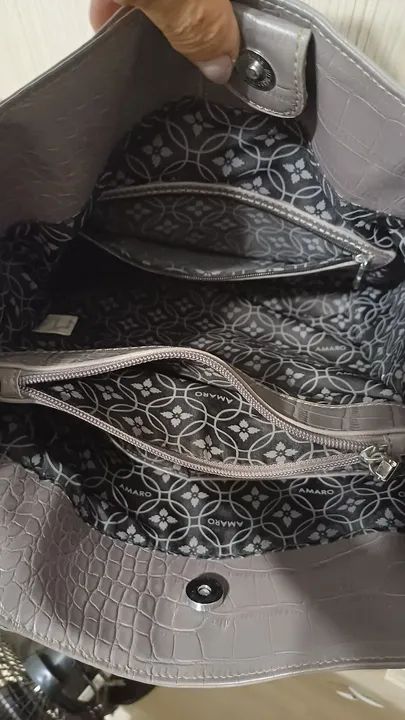 Bolsa de mão e ombro couro sintetico - Foto 4