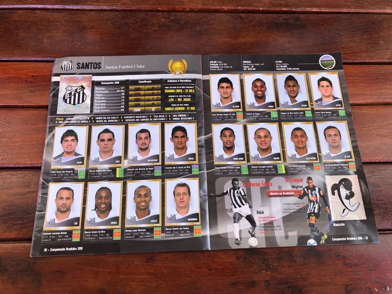Álbum de figurinhas do Campeonato Brasileiro 2010 - Foto 5