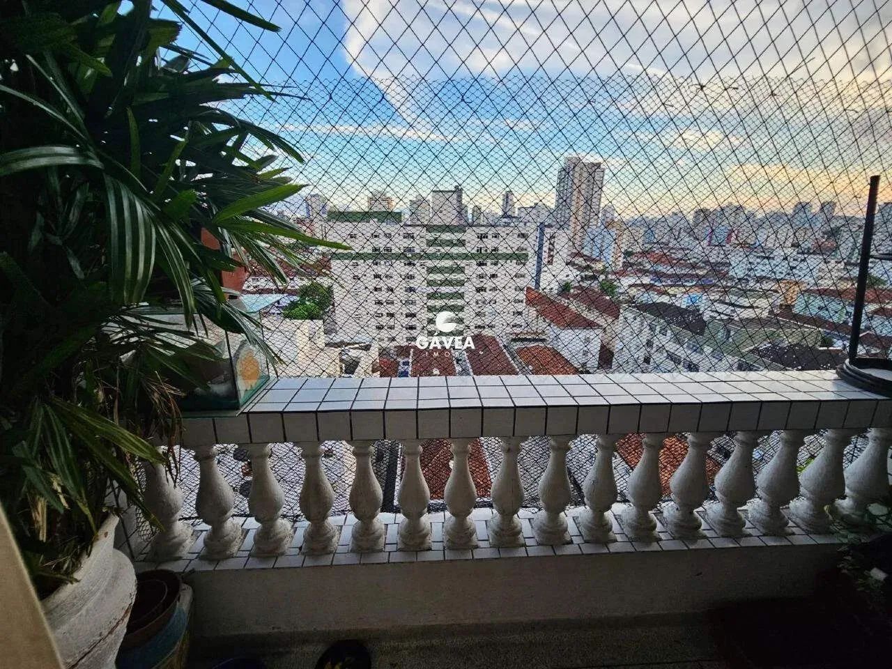 Apartamento com 3 quartos (01 suíte), próximo ao C2, em Santos