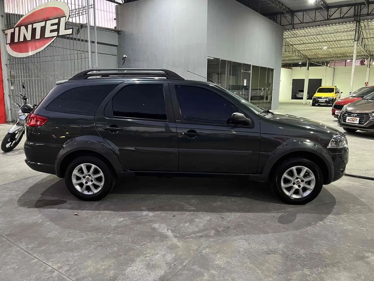Fiat Palio 2009 1.4 mpi trekking weekend 8v flex 4p manual - Foto 3