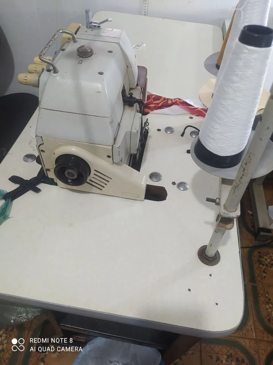 Máquina de Costura Overlock Yamata 737E - Foto 3