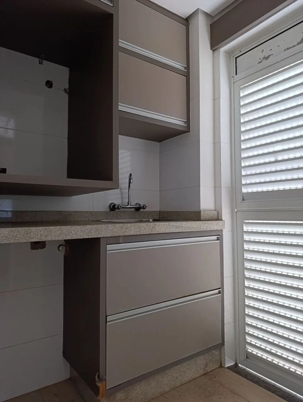 Apartamento com 3 Quarto(s) e 2 banheiro(s) para Alugar, 140 m² por R$ 4700 / Mês - Foto 2