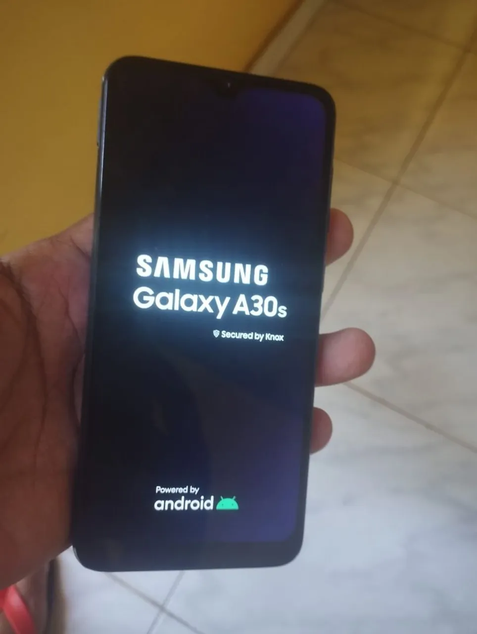 Vendo a30s sem defeito por $400