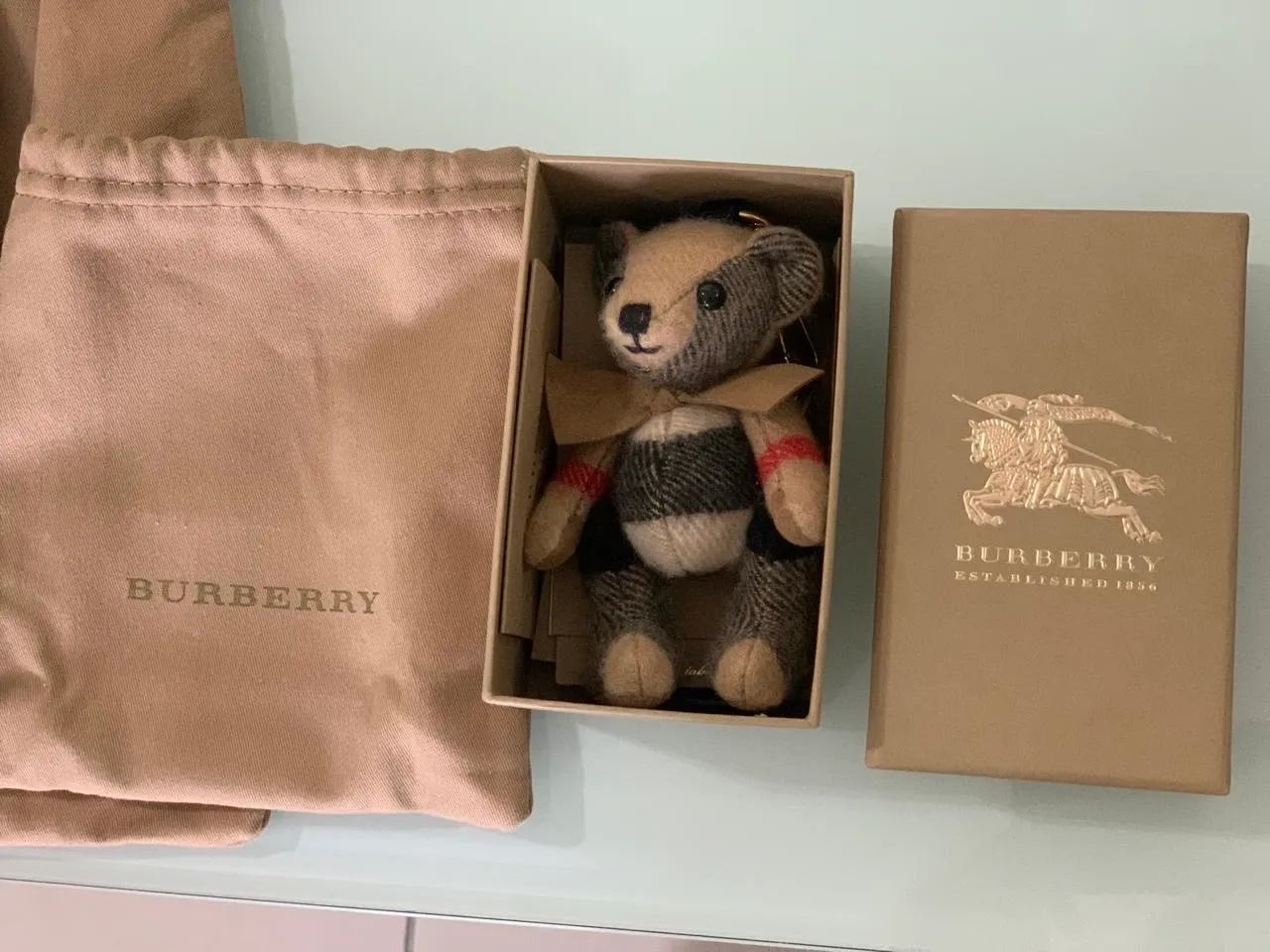 BOLSA ORIGINAL DA BURBERRY COM O CHAVEIRO THOMAS BEAR - Foto 4