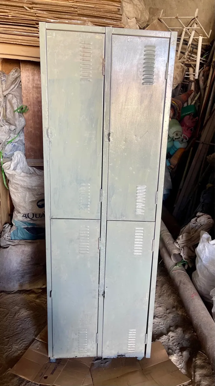 Armário de Aço 4 portas 
