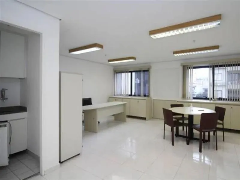 Sala Mobiliada na Vila Mariana | 80m², 1 Vaga, 250m do Metrô e a 3 Estações da Paulista
