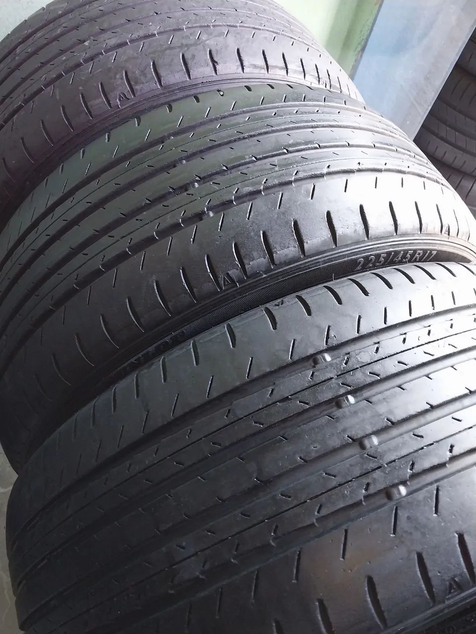 Pneus 225/45/17 dunlop.  - Foto 3