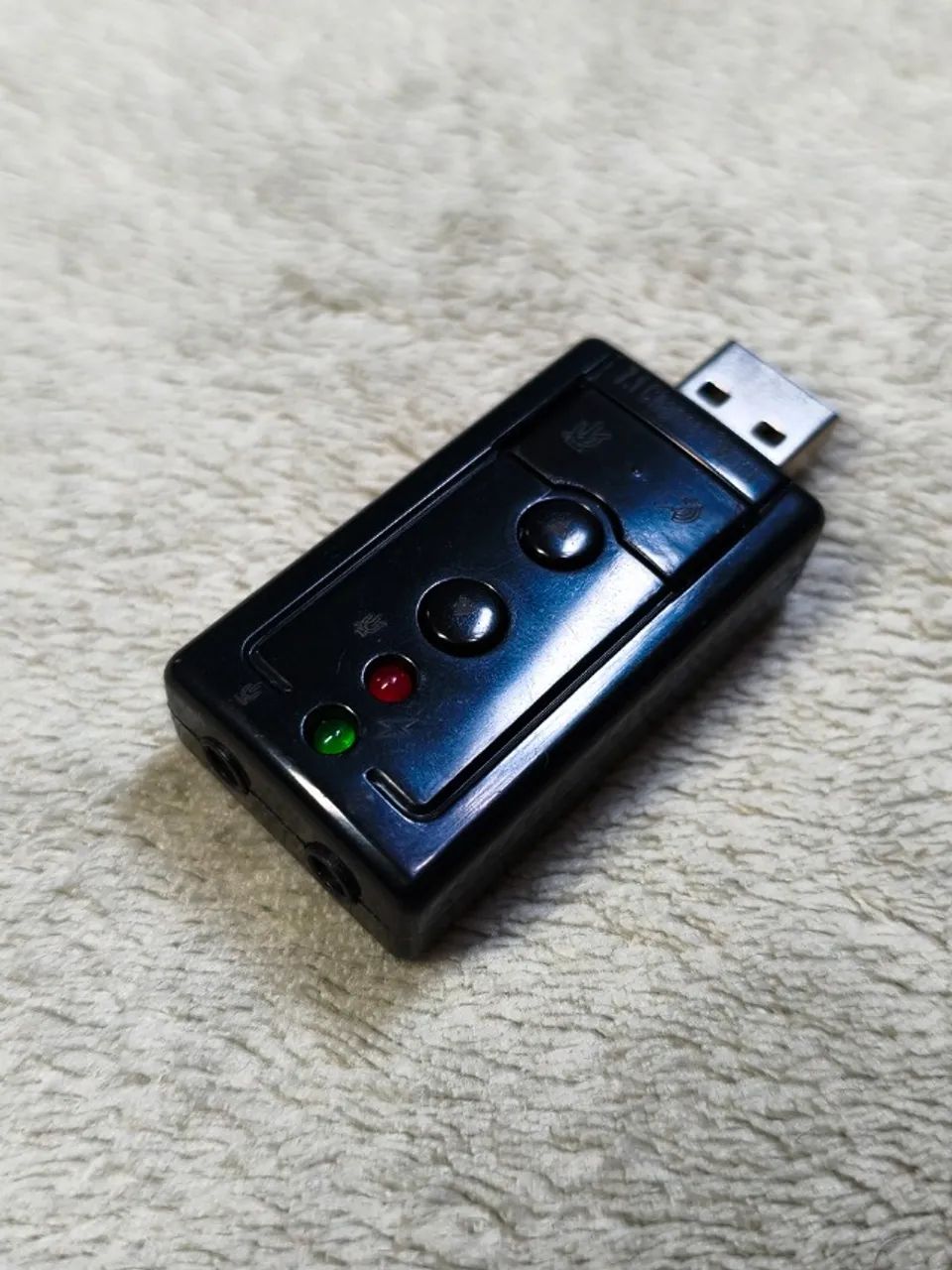 Adaptador de som USB externo 7.1 - Placa de áudio com entrada e saída P2 - Foto 2