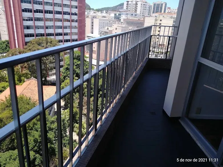 varanda sala 2 quartos com armarios e gargem