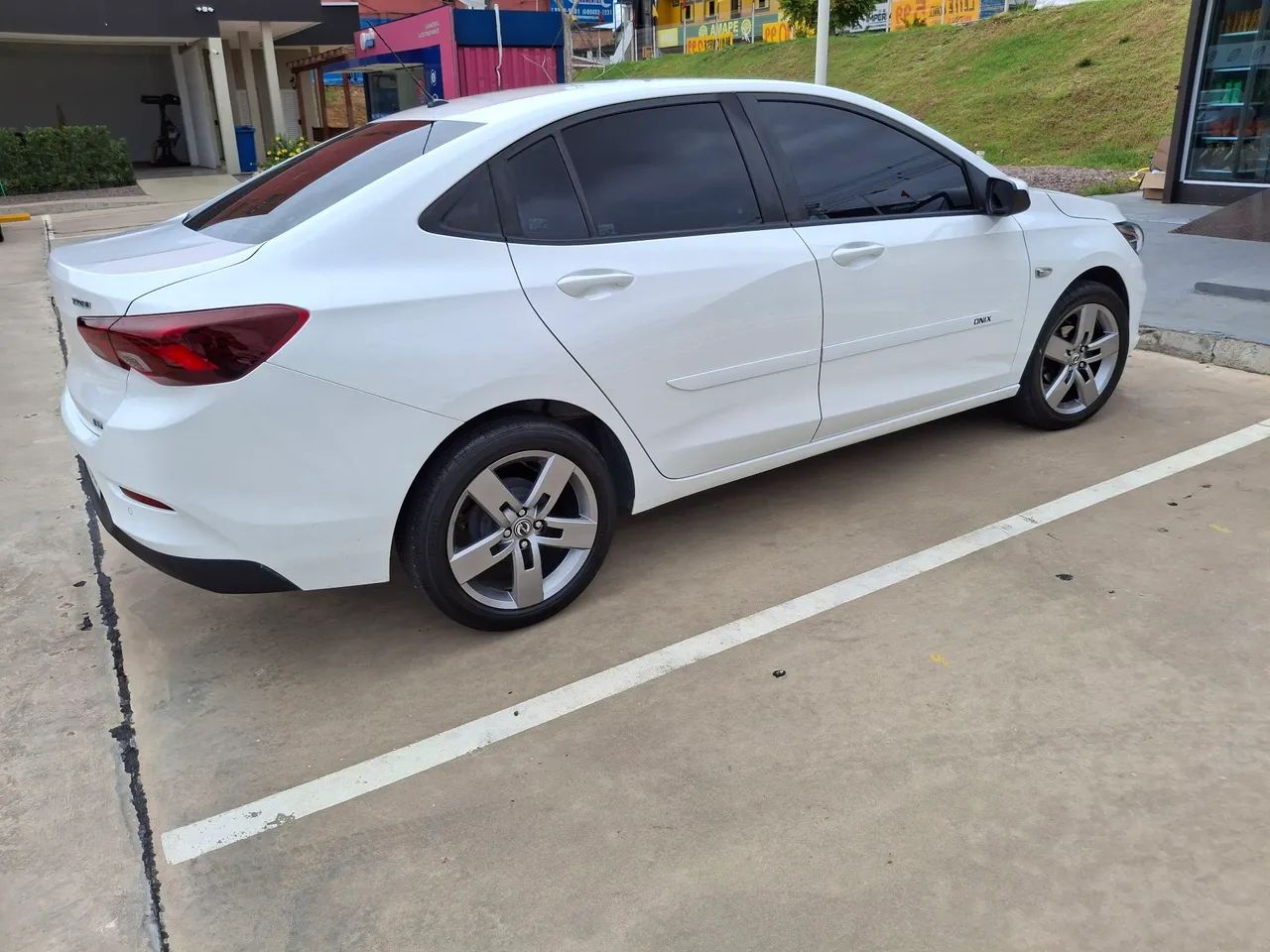 ONIX SEDAN TURBO RODA 17 - Foto 4