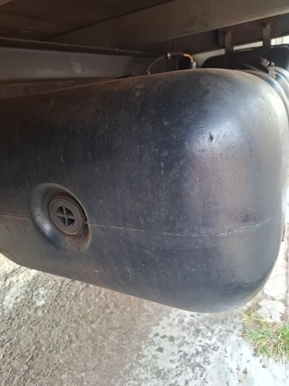 Vendo tanque de caminhão 150 litros