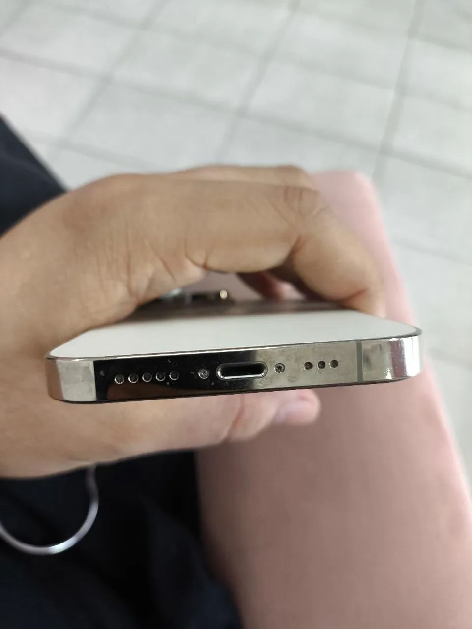 れんてぃ　iPhone 14 pro シルバー iPhone 14 PRO - Celulares e Smartphones - Moradas da Lagoa