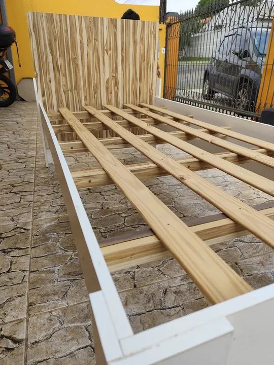 Cama de solteiro com colchão  - Foto 2