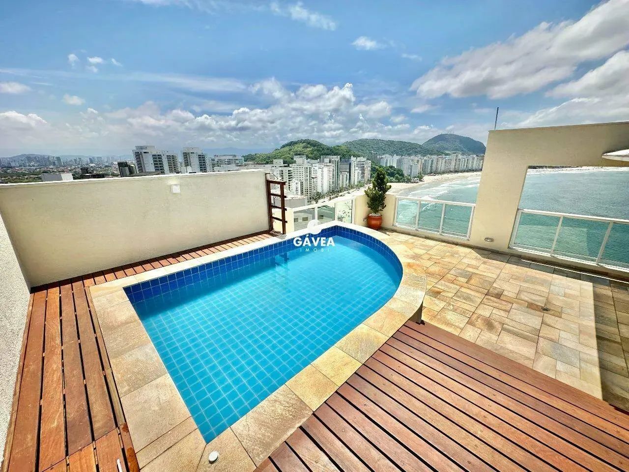 Cobertura a venda no Guarujá Praia das Astúrias