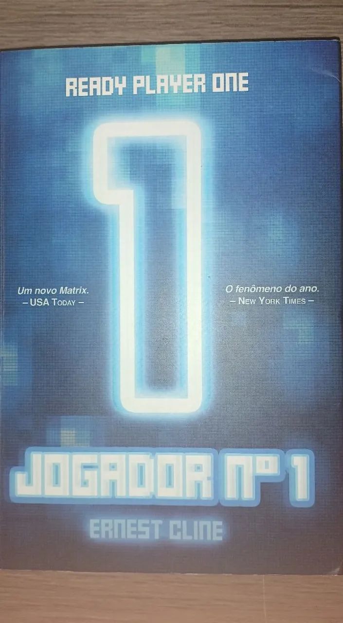 Vende-se livro Jogador Número 1 em ótimas condições seminovo  - Foto 2