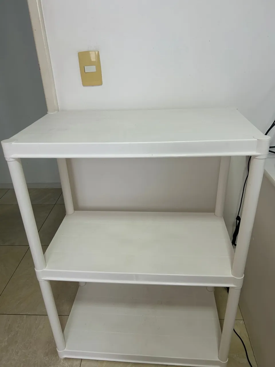 Estante branca de plástico multiuso
