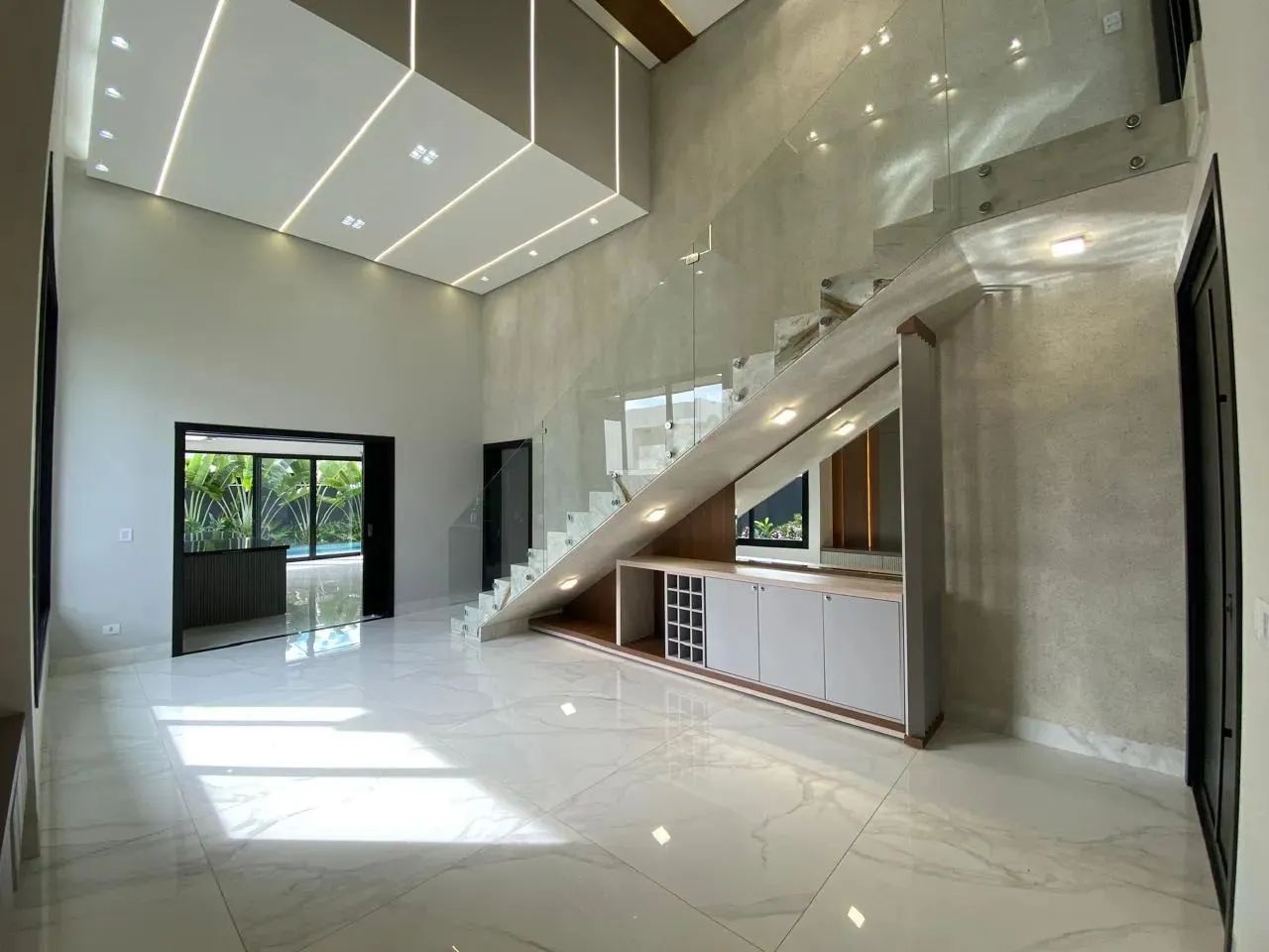 Viva o Luxo e Conforto no Alphaville III  Sobrado Exclusivo com Piscina Privativa! - Foto 4