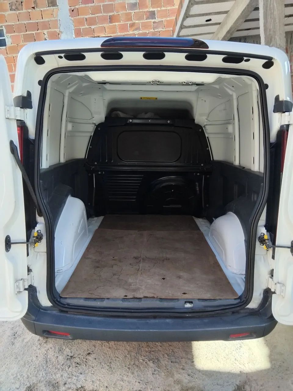 Veiculo fiorino disponível para agregar. - Foto 2