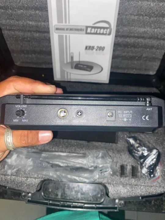 Kit Microfone Sem Fio KRU-200 UHF Karsect - Foto 3