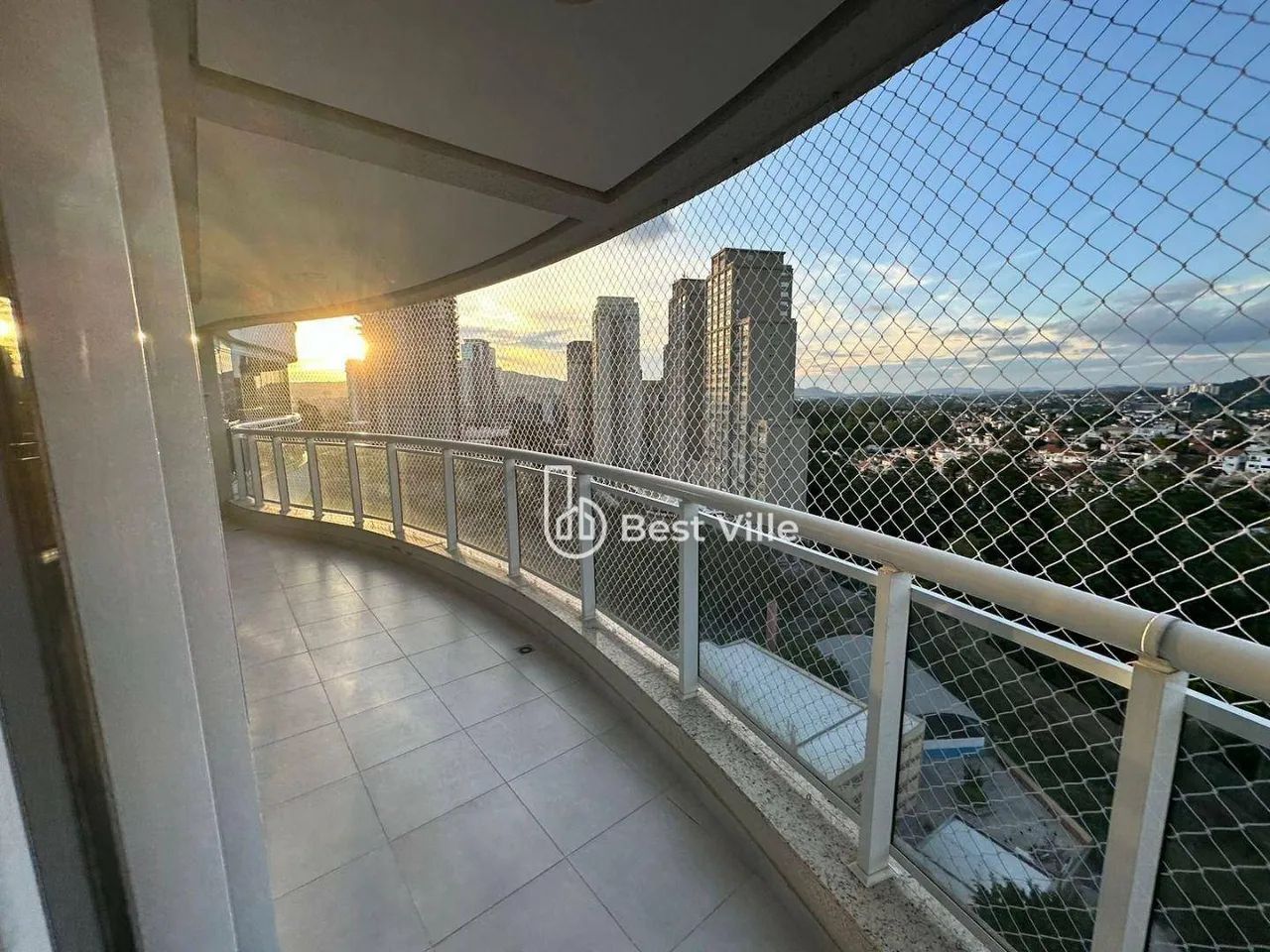 Apartamento à venda com 3 quartos sendo 2 suíte, 89m² - Ed Wave - Alphaville - Barueri/SP