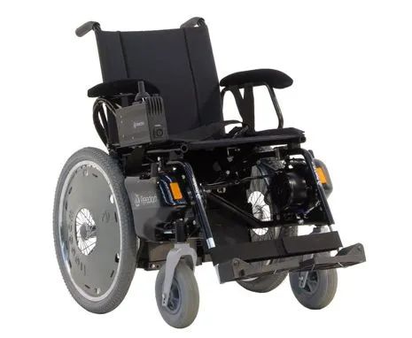 Cadeira de rodas motorizada 