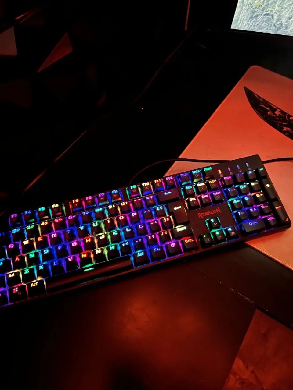 Teclado redragon surara pro 100%