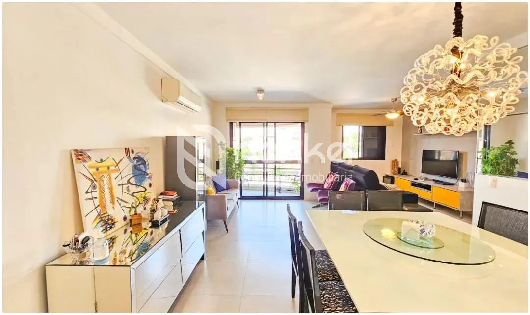 Apartamento com 108 m², 3 quartos sendo 1 suíte à venda na Vila Monumento.