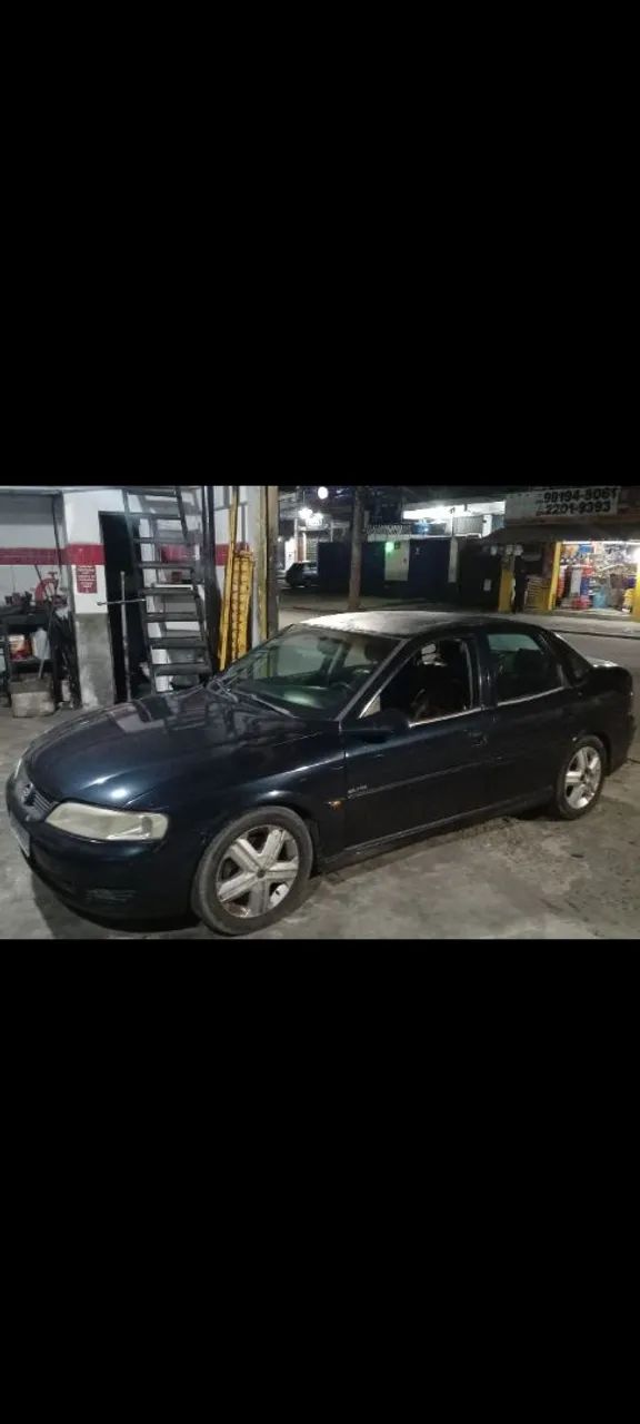 Chevrolet Vectra CD 2.2 16V / 2.0 16V Mec./aut. 2002