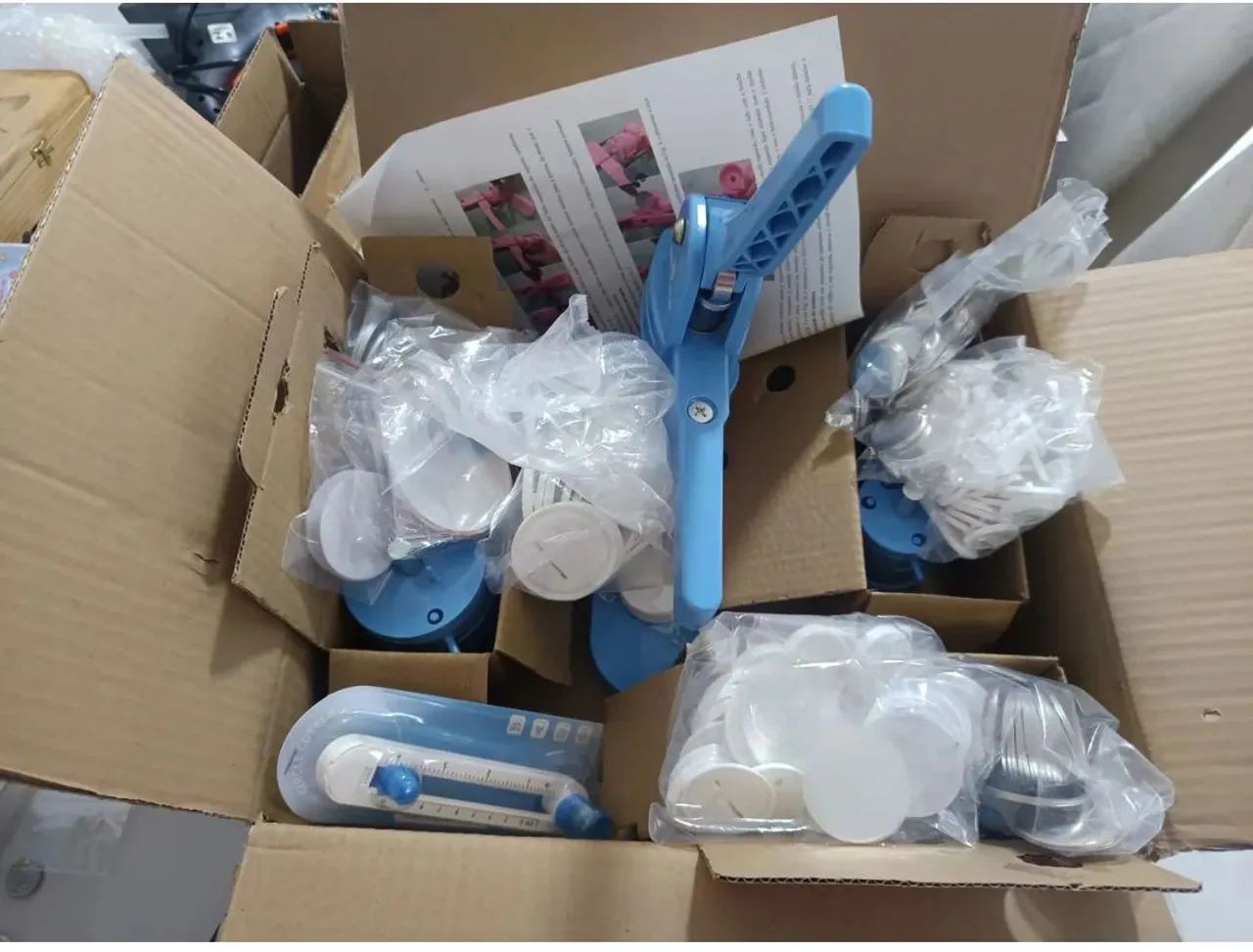 Máquina de fazer bottons 3 matrizes  - Foto 3