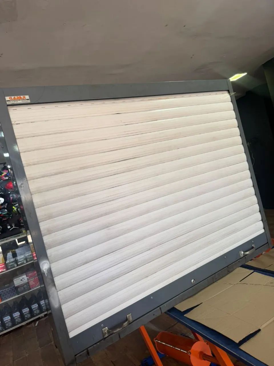 Painel de ferramentas e bancada 