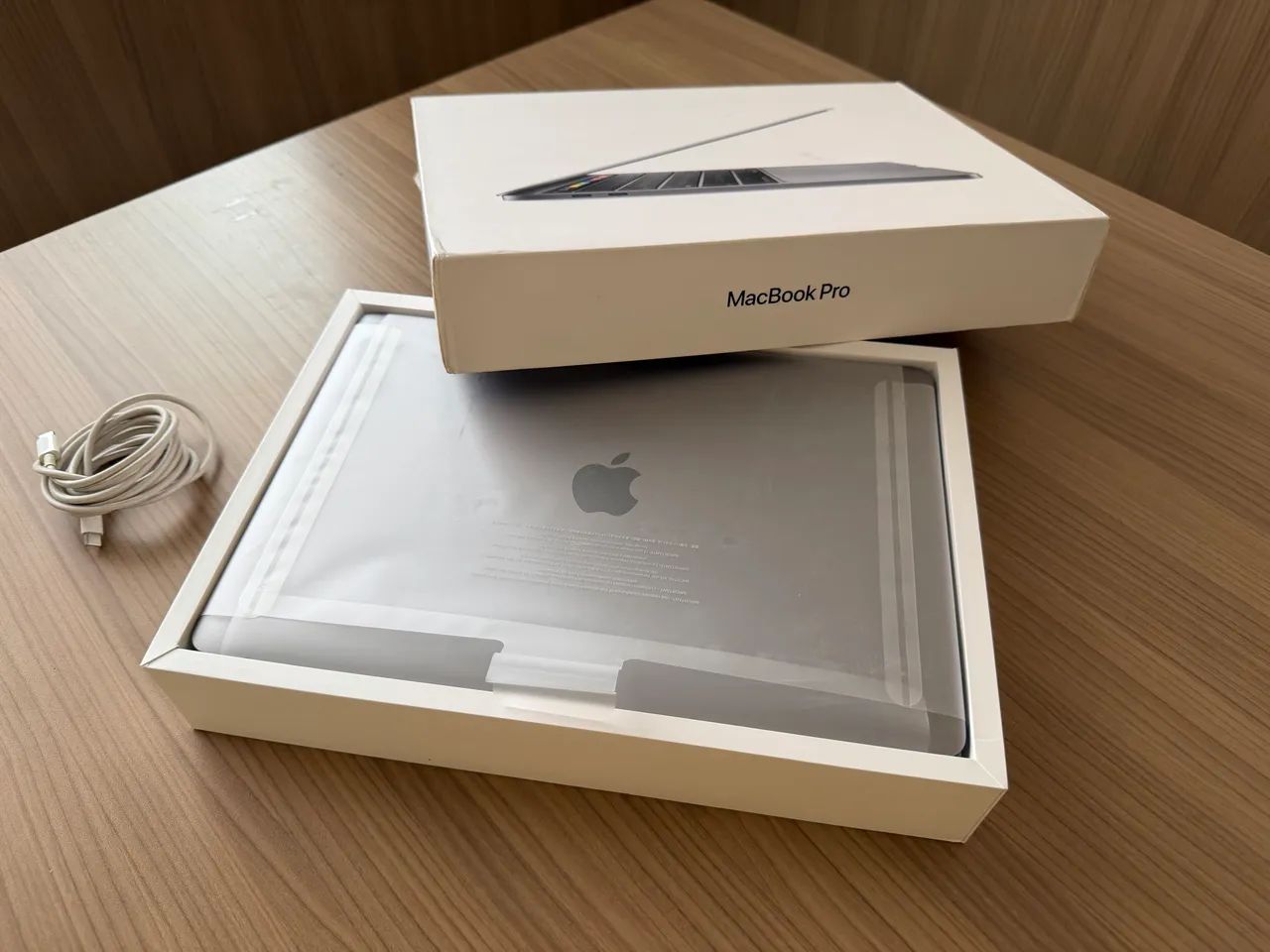MacBook Pro TOUCHBAR 2020